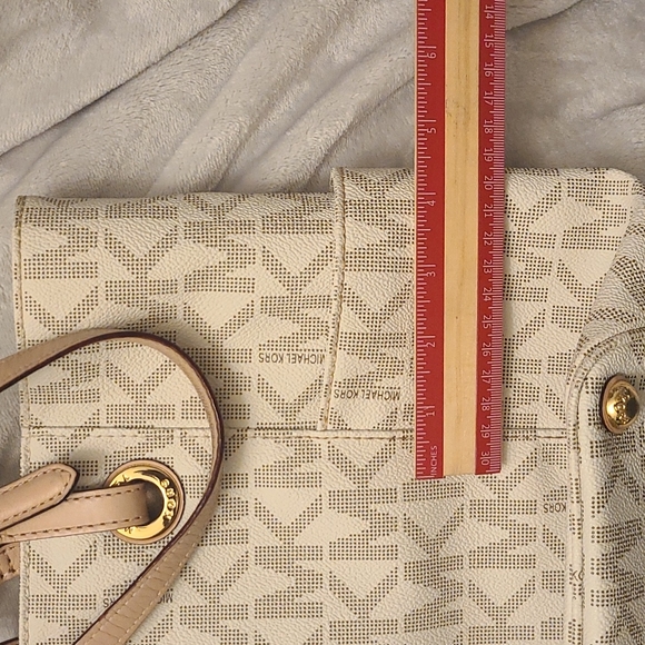 Authentic Michael Kors Leather Logo Hobo Bag 🎒 - Picture 11 of 12